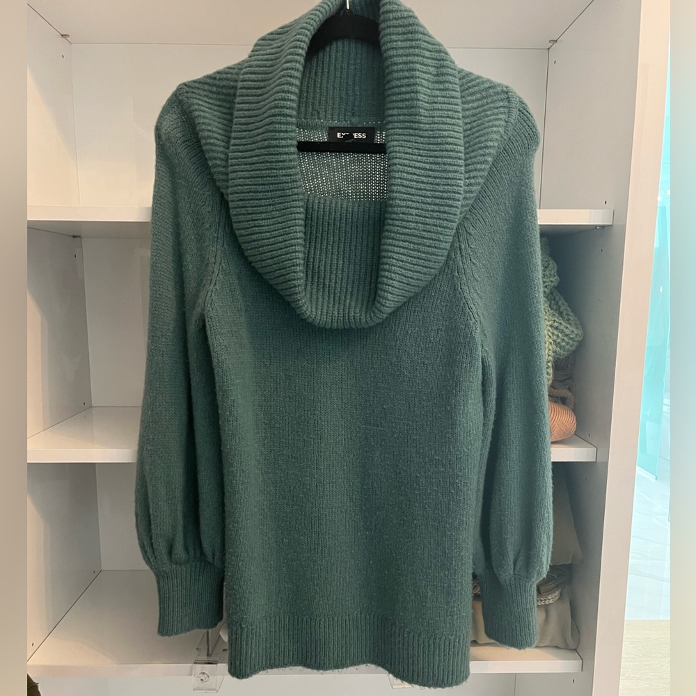 Express Sweater with Exaggerated Collar Detail, XS